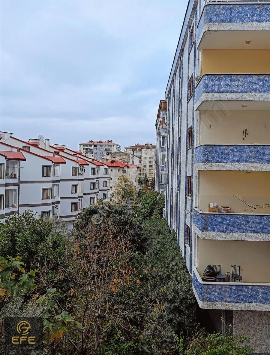 Efe Gayrimenkulden Kiralık 3+1 Merkezi Konumda Daire