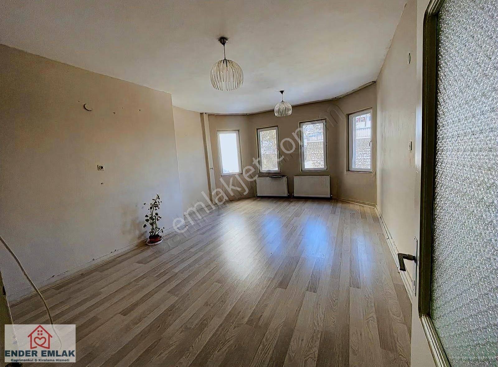 Ahıevran'da Ara Kat Kombili Satılık 2+1 Daire - Görsel 10