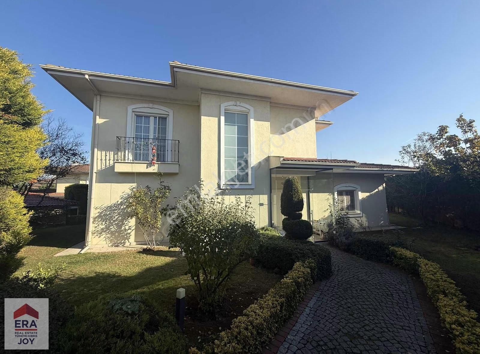 Tepeören Koru Evleri Satılık Geniş Bahçeli 4+1 Villa