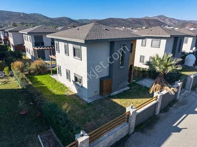 İzmir Seferihisar Doğanbey'de Site İçerisinde Satılık Lüks Villa - Görsel 17