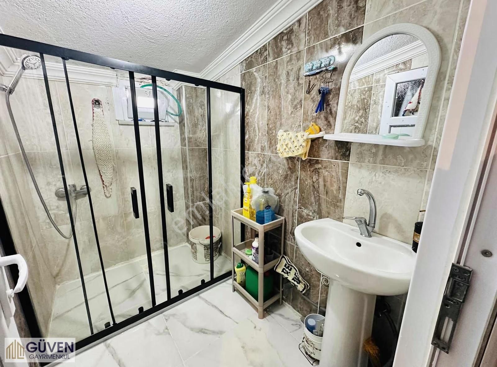 Marmarayın Yakını Bölünmüş İki Ailelik 220m2 Çatı Dublexi - Görsel 10