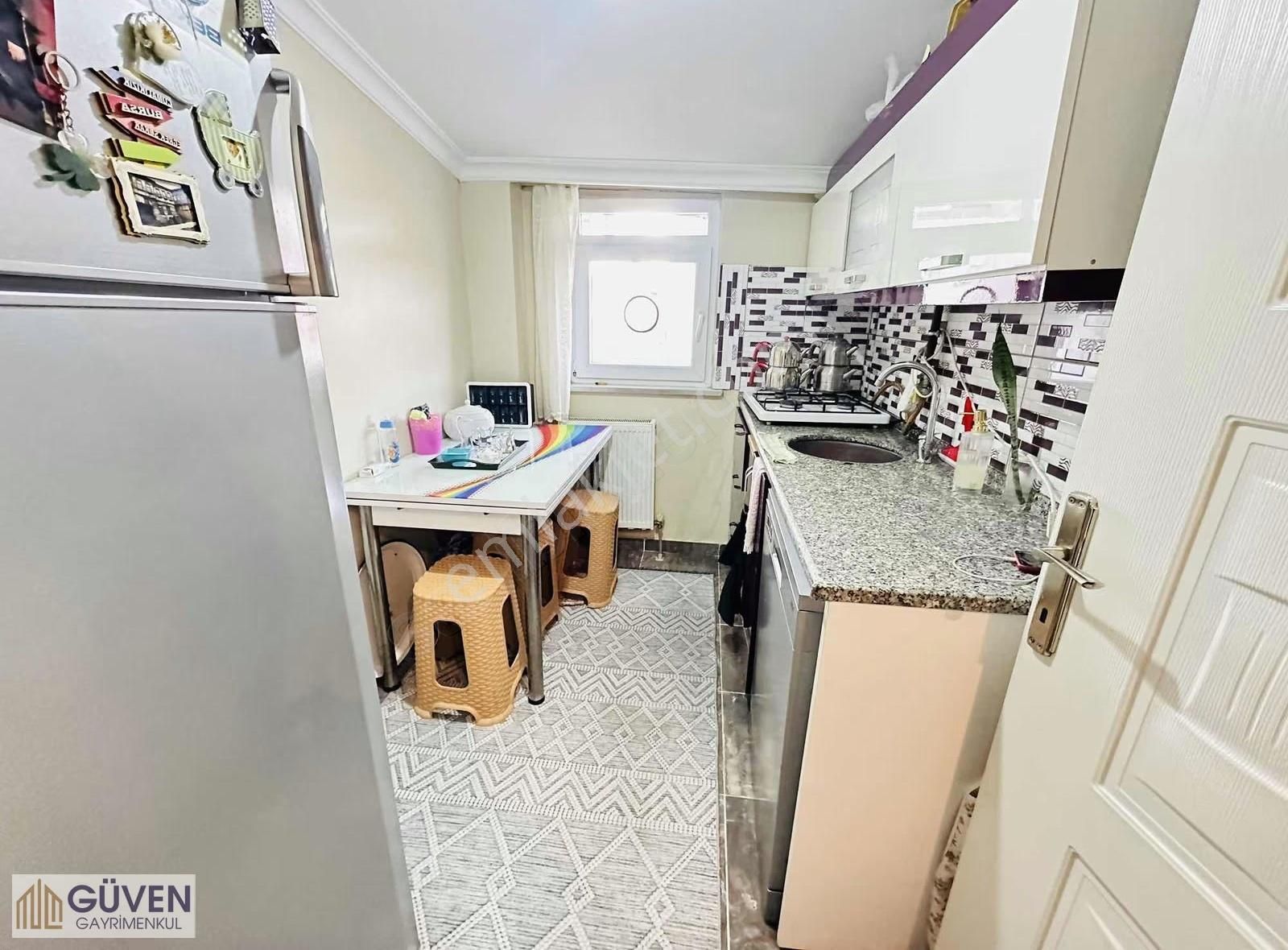 Marmarayın Yakını Bölünmüş İki Ailelik 220m2 Çatı Dublexi - Görsel 20