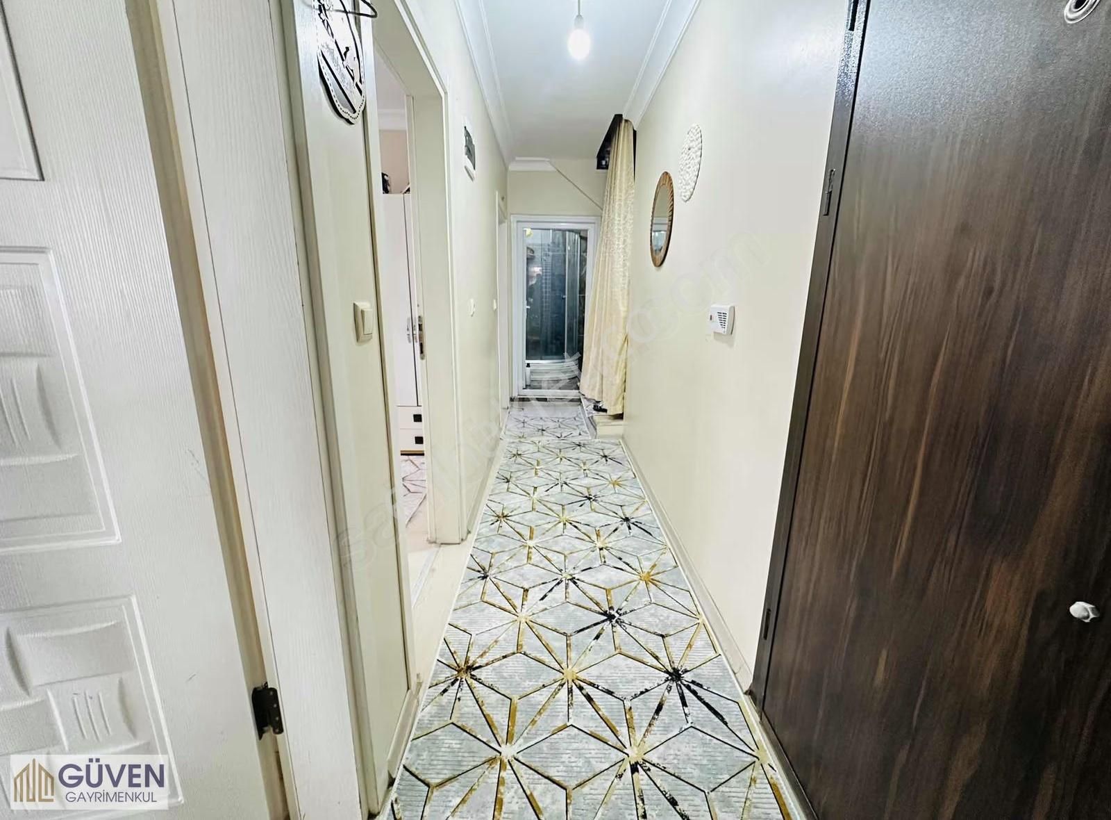 Marmarayın Yakını Bölünmüş İki Ailelik 220m2 Çatı Dublexi - Görsel 8