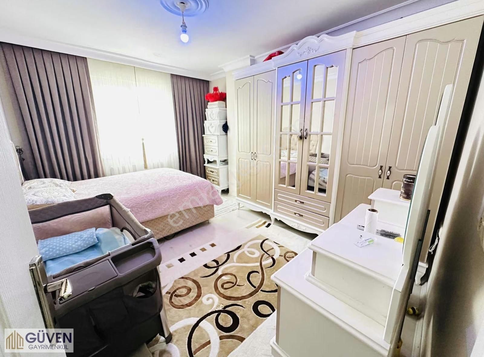 Marmarayın Yakını Bölünmüş İki Ailelik 220m2 Çatı Dublexi - Görsel 22