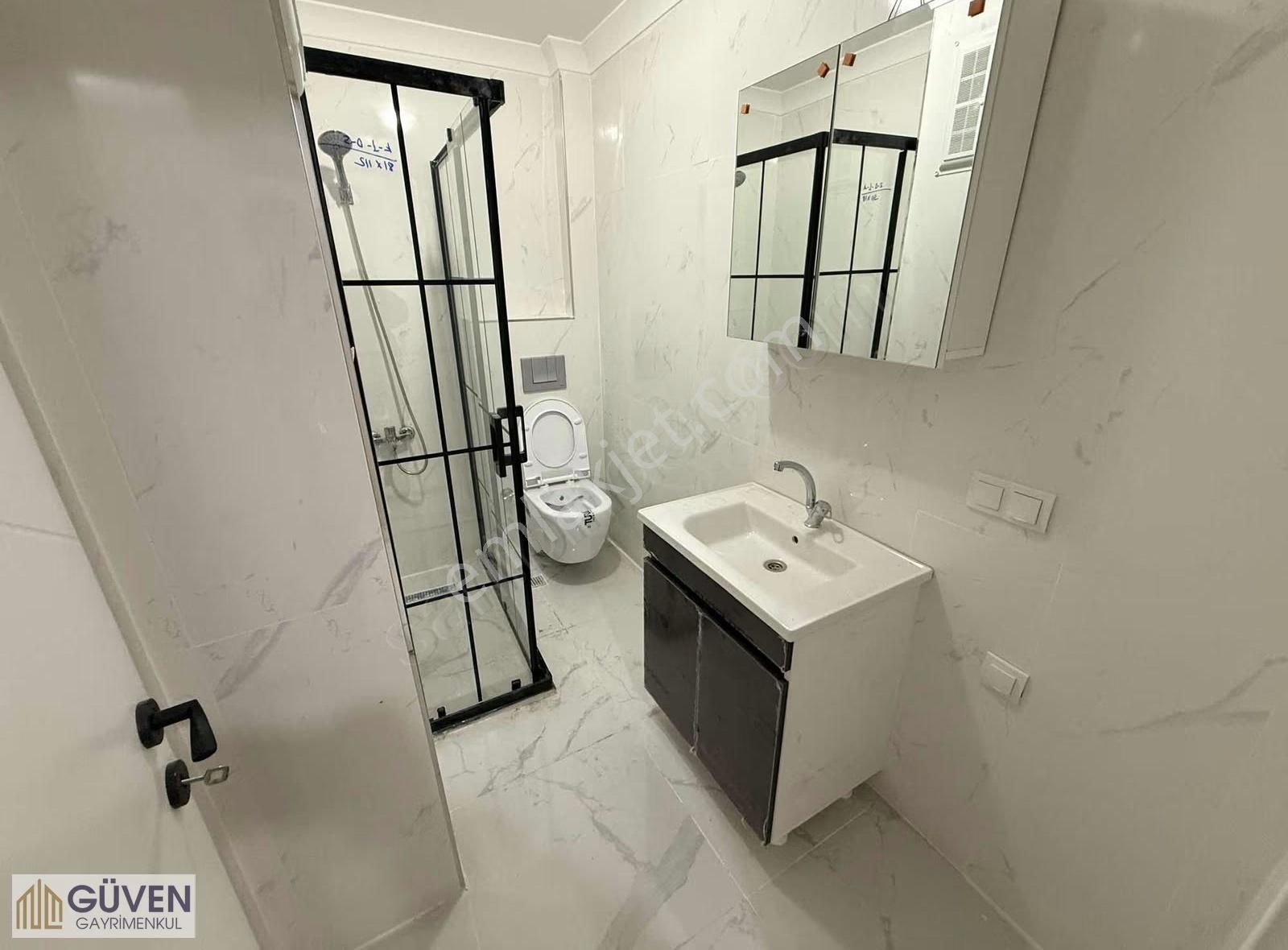 Tuzla Caddesi Yakını 2+1 Arakat Daire - Görsel 2