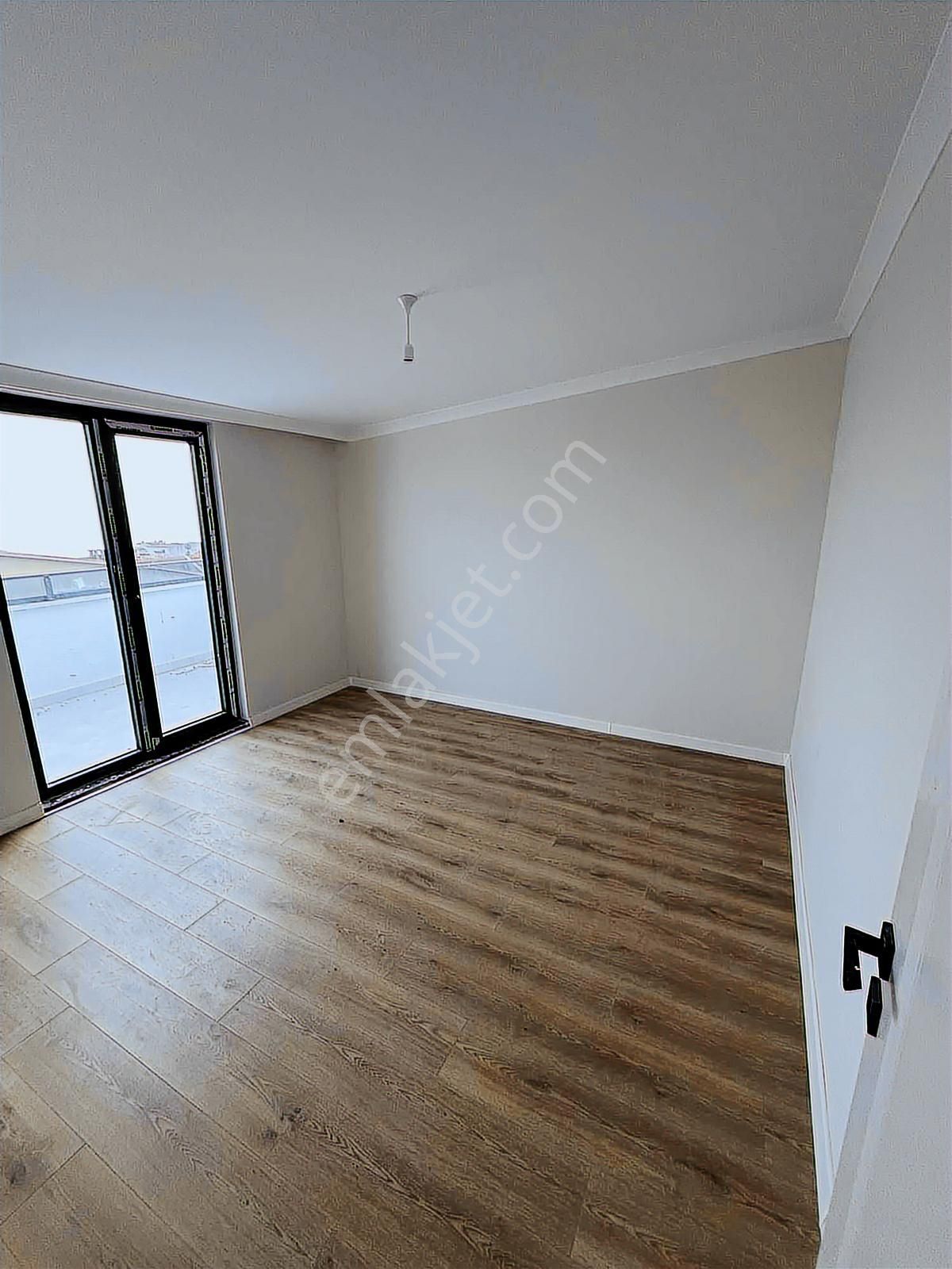 Darıcanın Merkezinde Lüks Deniz Manzaralı Dubleks - Görsel 21