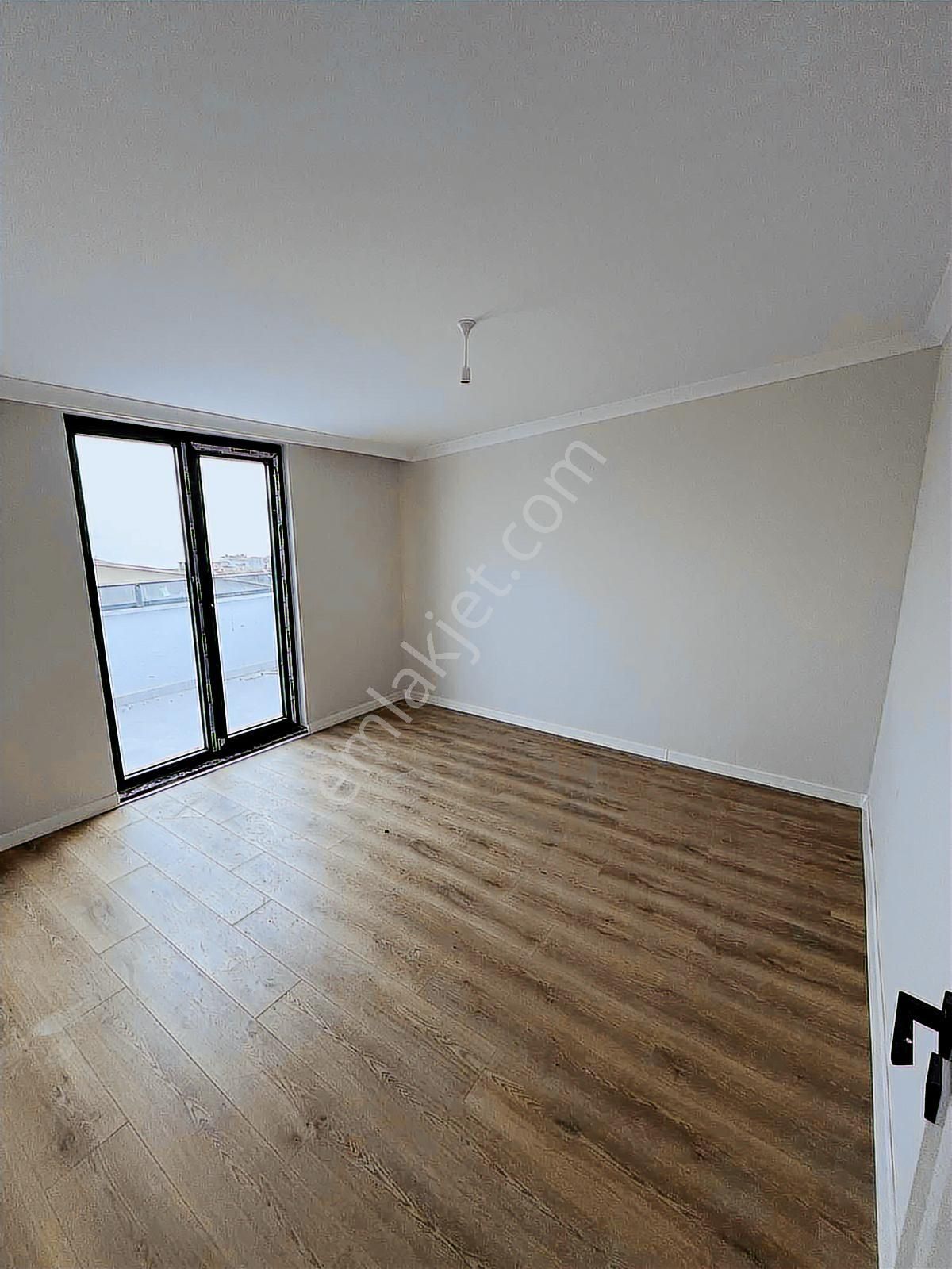 Darıcanın Merkezinde Lüks Deniz Manzaralı Dubleks - Görsel 6