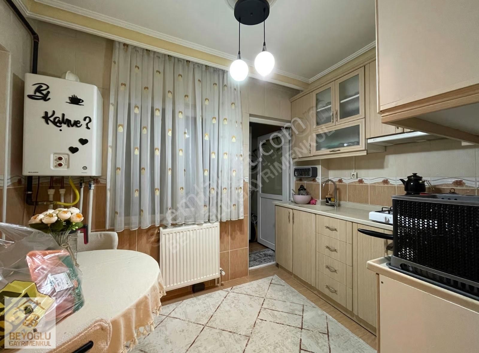 Beyoğlu'ndan Y.giriş Altında Daire Var E.banyolu 2+1 - Görsel 32