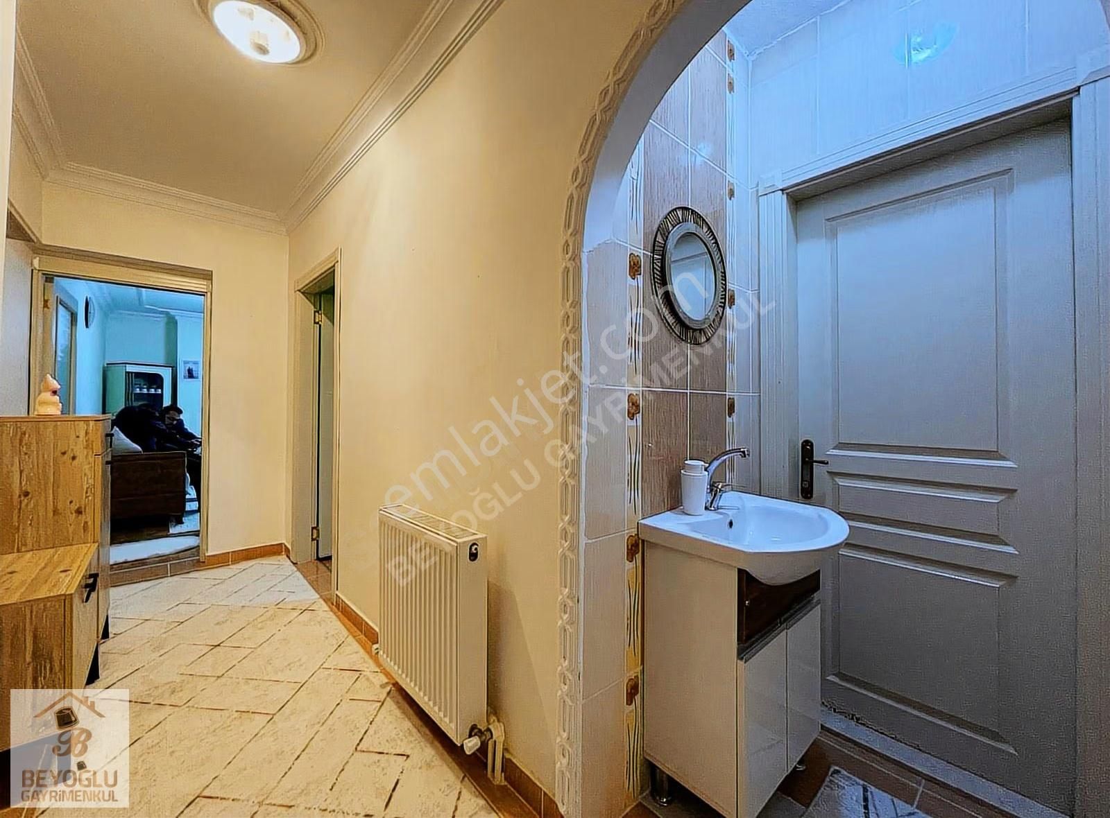 Beyoğlu'ndan Y.giriş Altında Daire Var E.banyolu 2+1 - Görsel 16