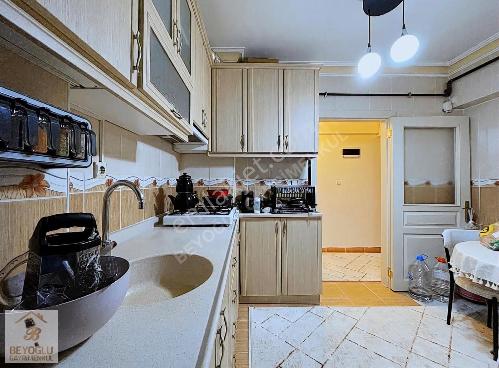 Beyoğlu'ndan Y.giriş Altında Daire Var E.banyolu 2+1 - Görsel 31