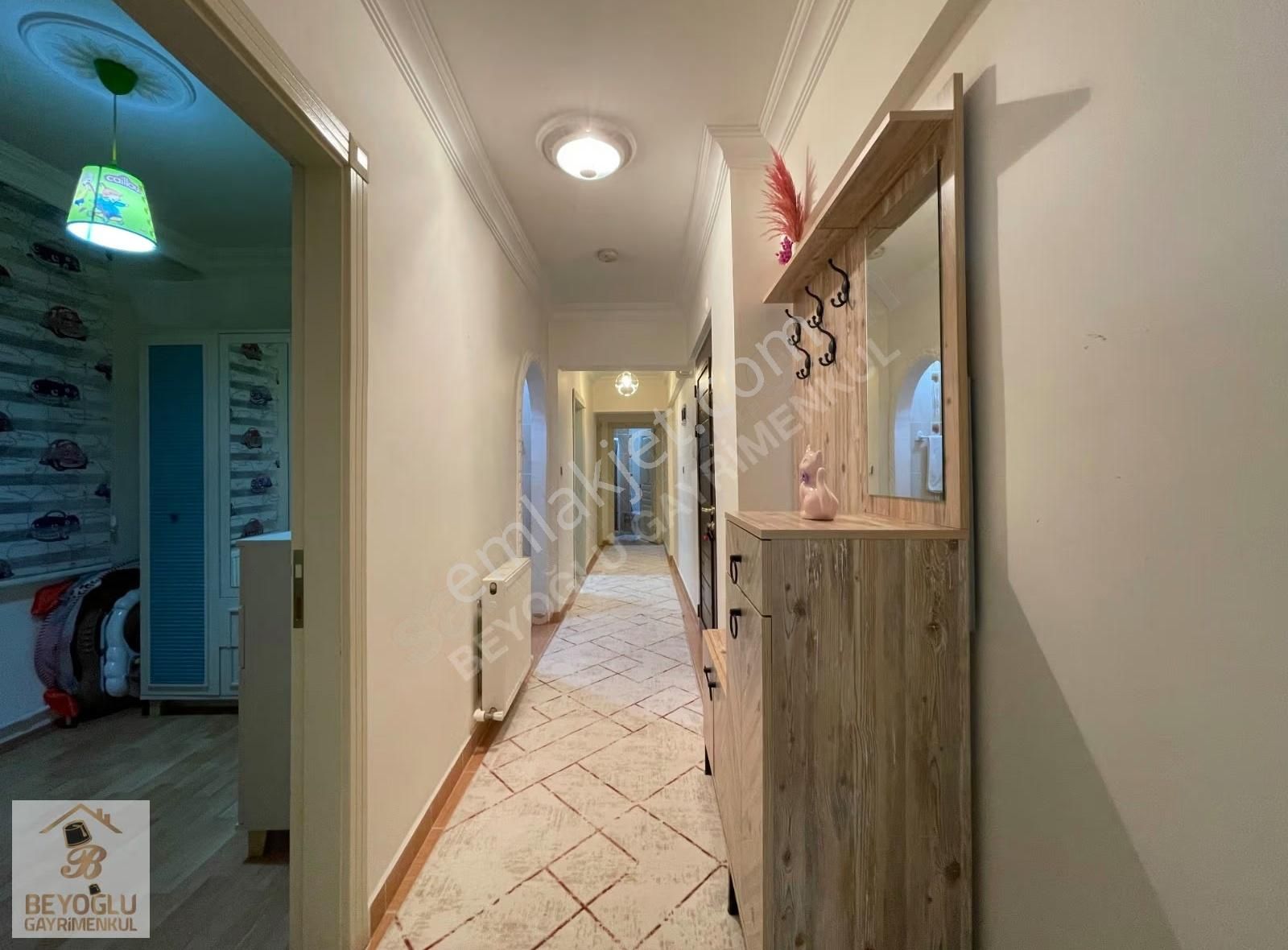 Beyoğlu'ndan Y.giriş Altında Daire Var E.banyolu 2+1 - Görsel 24