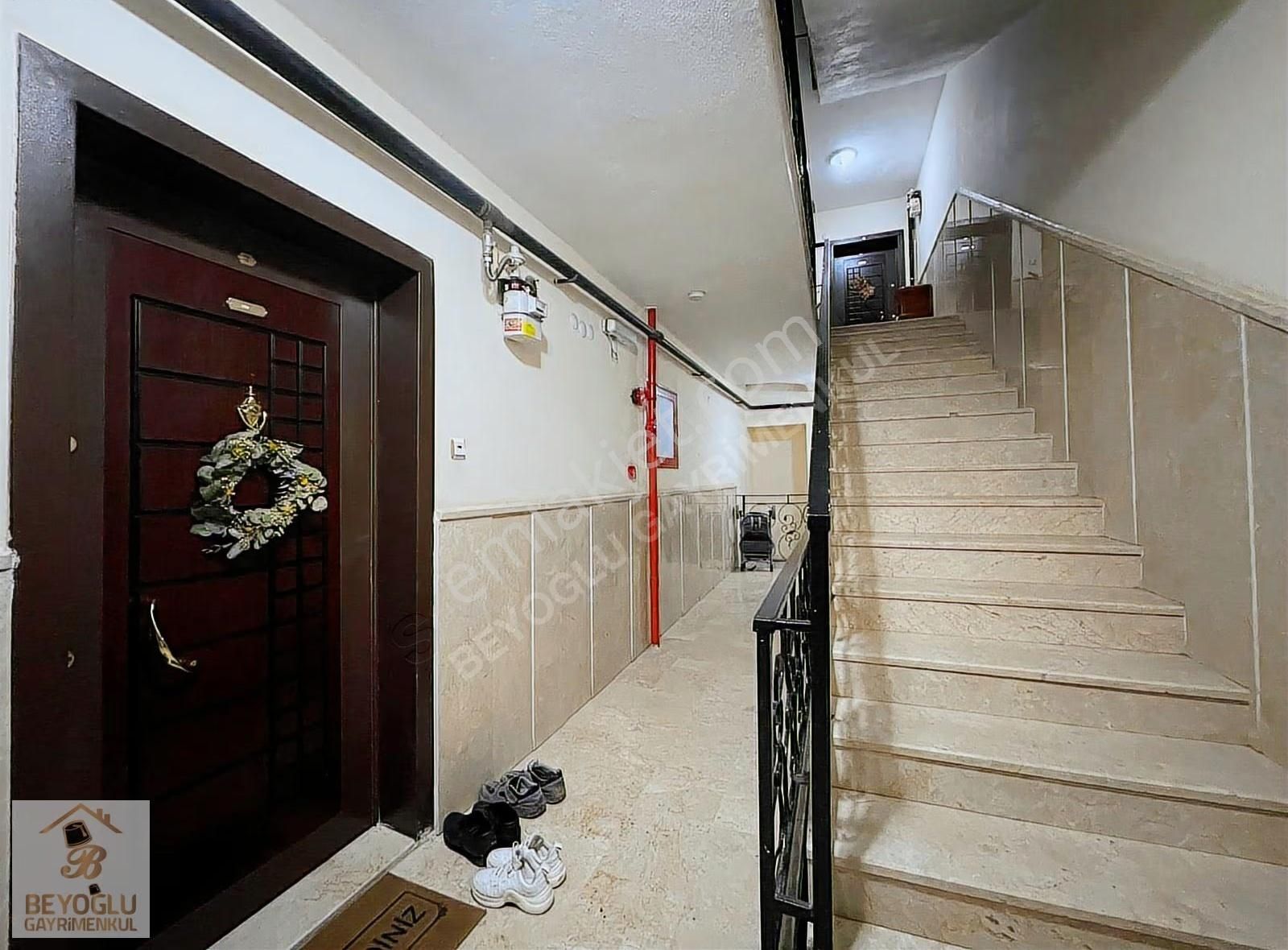 Beyoğlu'ndan Y.giriş Altında Daire Var E.banyolu 2+1 - Görsel 3