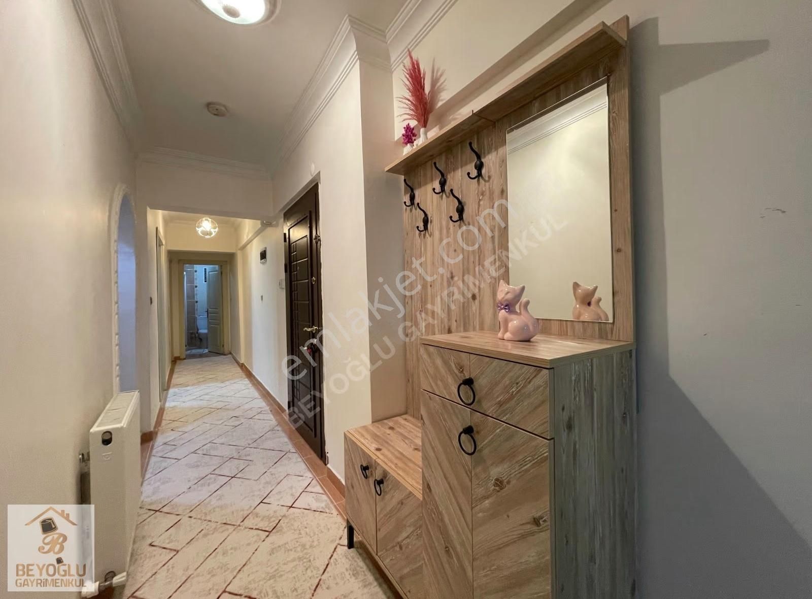 Beyoğlu'ndan Y.giriş Altında Daire Var E.banyolu 2+1 - Görsel 13