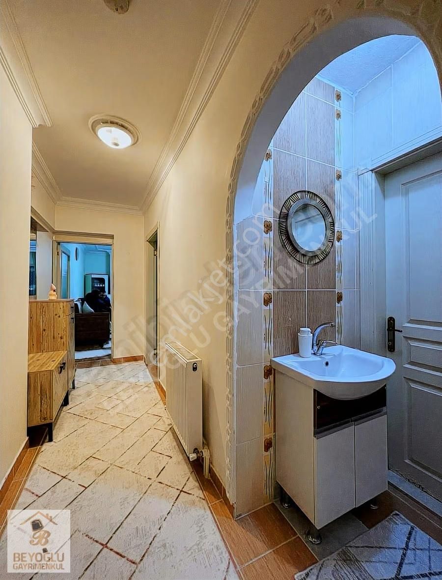 Beyoğlu'ndan Y.giriş Altında Daire Var E.banyolu 2+1 - Görsel 20