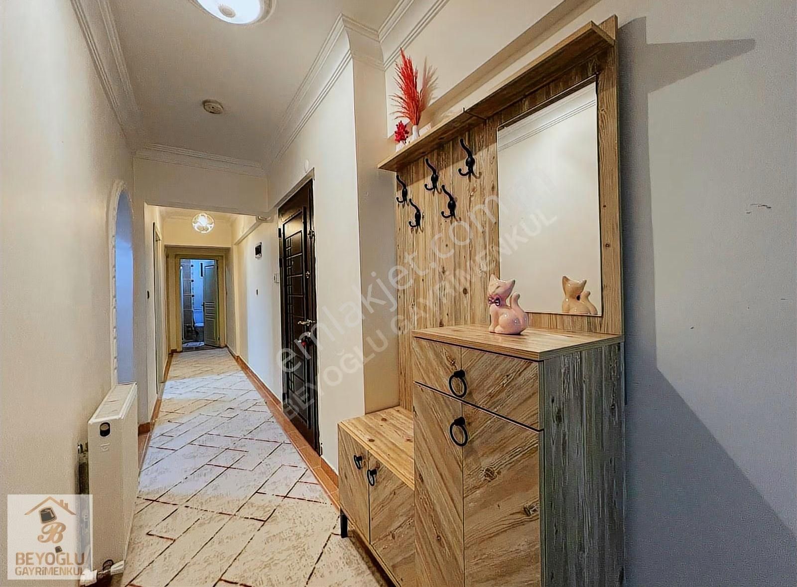 Beyoğlu'ndan Y.giriş Altında Daire Var E.banyolu 2+1 - Görsel 6