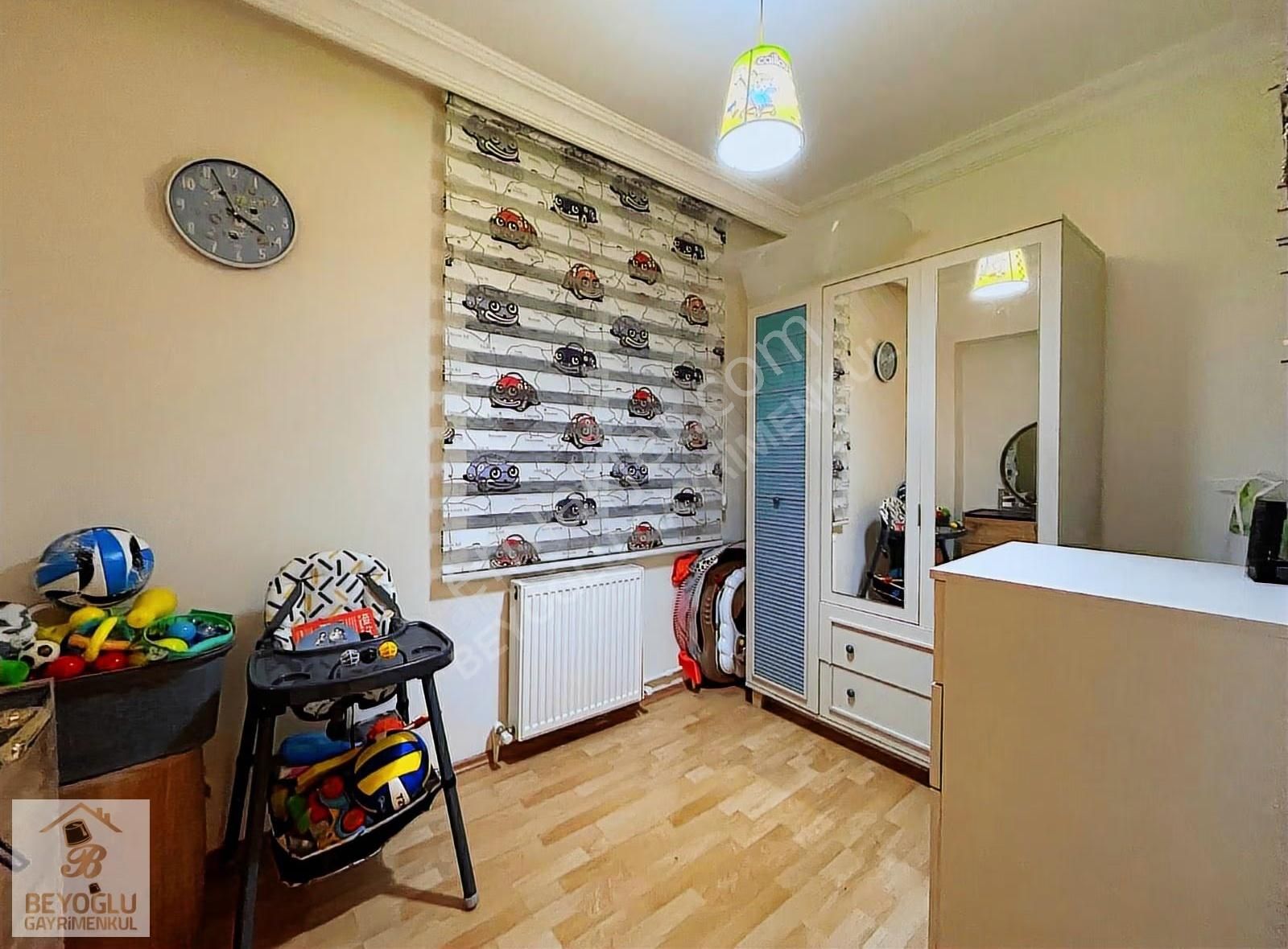 Beyoğlu'ndan Y.giriş Altında Daire Var E.banyolu 2+1 - Görsel 26