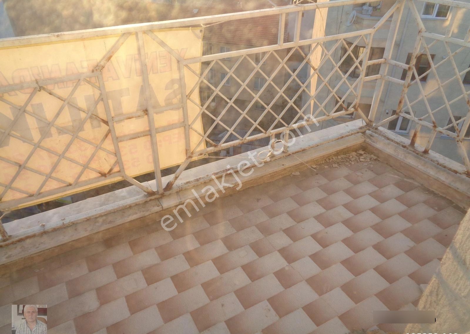 Çarşı Merkeze Yürüme Mesafesinde Manzaralı Daire - Görsel 15