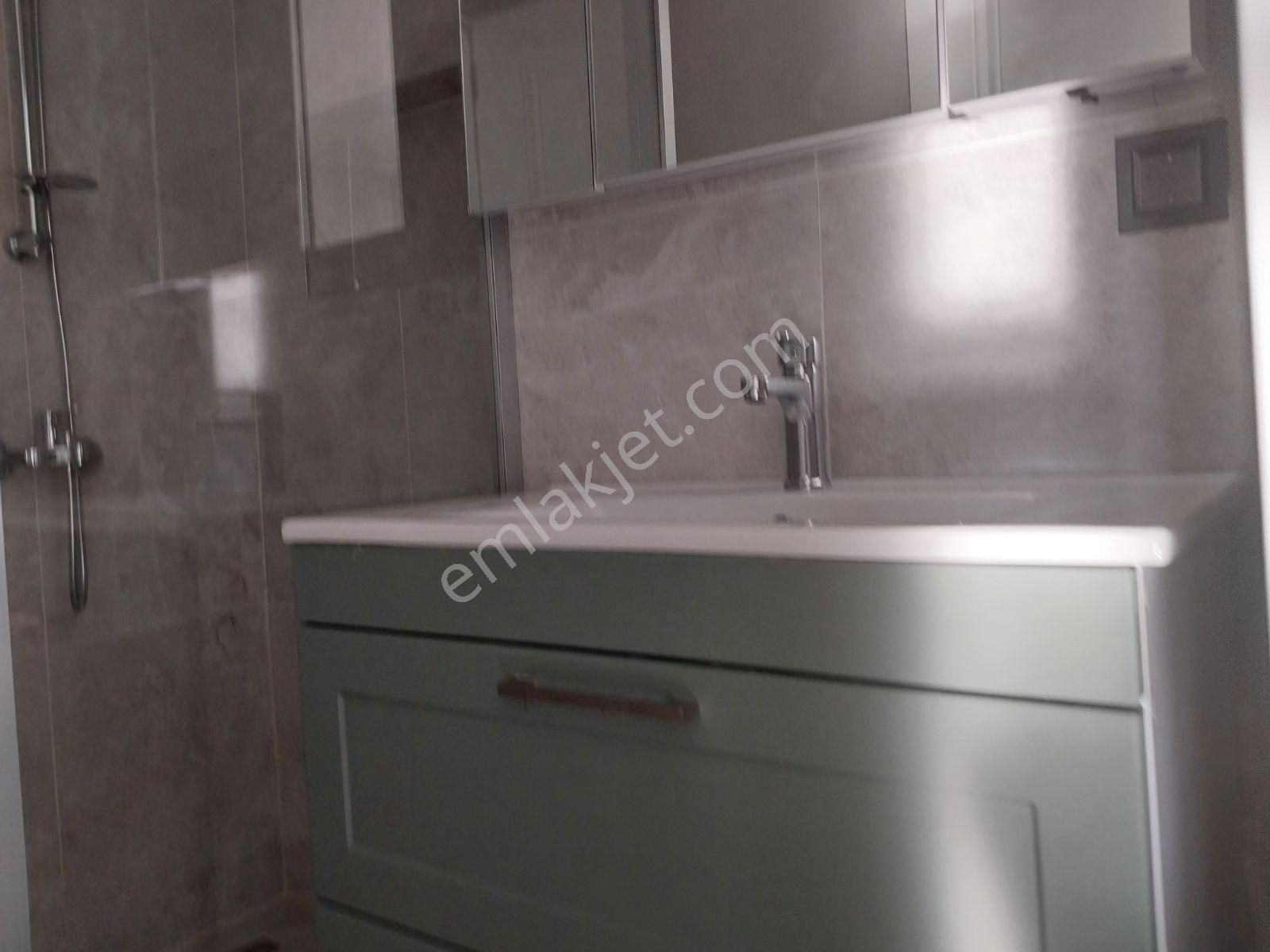 Eles Gayrimenkulden Çamlıca Emlak Konutta Kiralık 2+1 Daireler - Görsel 23