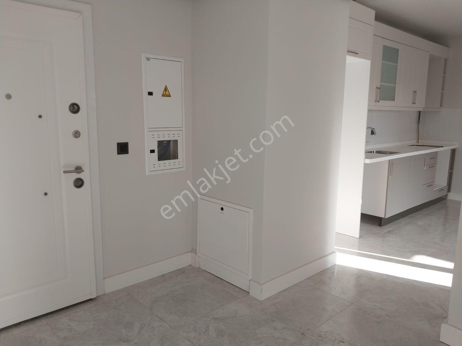 Eles Gayrimenkulden Çamlıca Emlak Konutta Kiralık 2+1 Daireler - Görsel 24