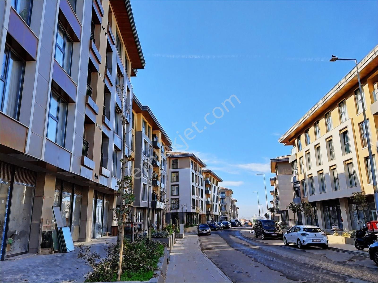 Yeni Açılacak Metroya Çok Yakın 100m2 Cadde Dükkan - Görsel 17