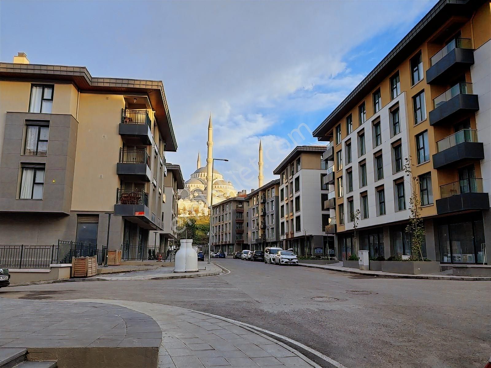 Yeni Açılacak Metroya Çok Yakın 100m2 Cadde Dükkan - Görsel 26