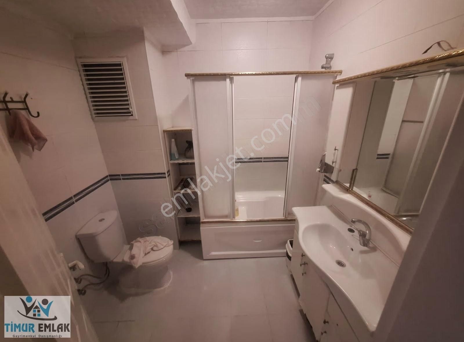 Güzel Konumda Satılık 3+1 Ön Cephe Arakat Daire