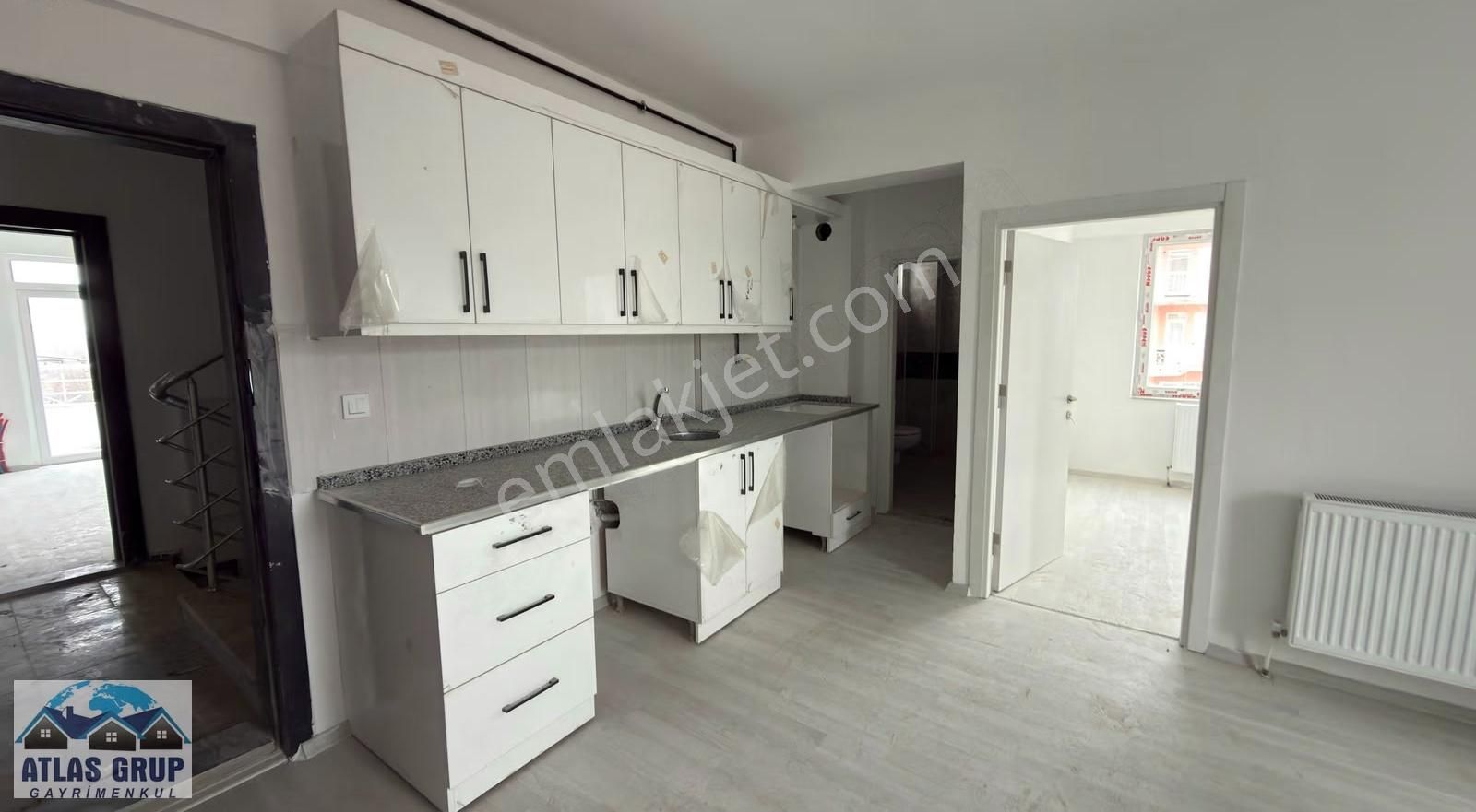 Atlas Emlak'tan Satılık Fatih Mah. 1+1 Cam Balkonlu Daire 5.kat - Görsel 2