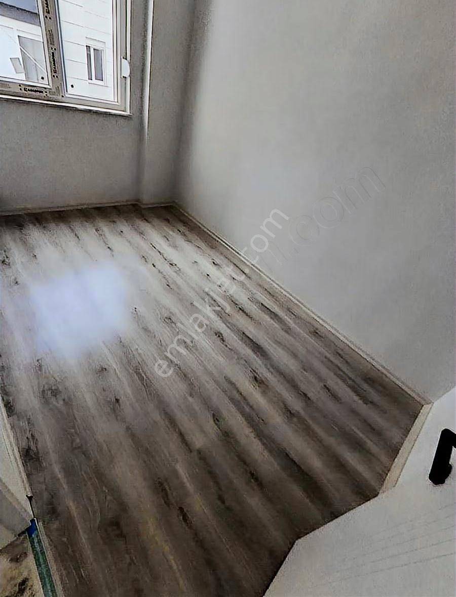 Erenköy Esentepe Mah.2+1 Herşeyi Ayrı 3. Kat Gb Cephe Daire - Görsel 17