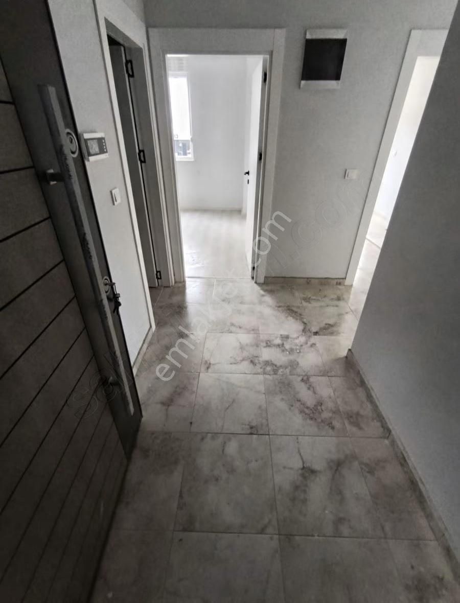 Erenköy Esentepe Mah.2+1 Herşeyi Ayrı 3. Kat Gb Cephe Daire - Görsel 19