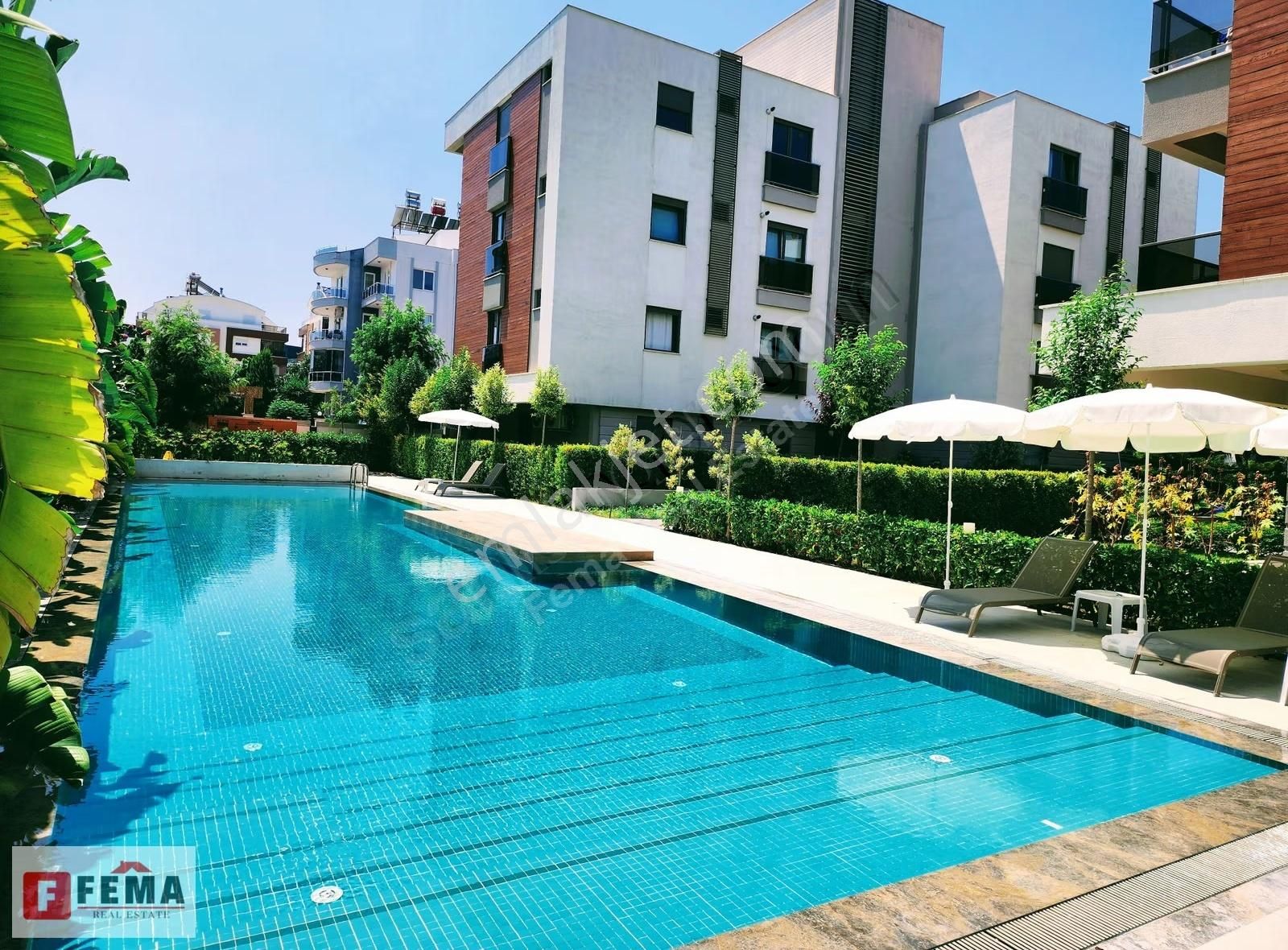 Uncalıda Modern Sitede Kiralık Lüks 2+1 - Ayrı Mutfak - Görsel 24