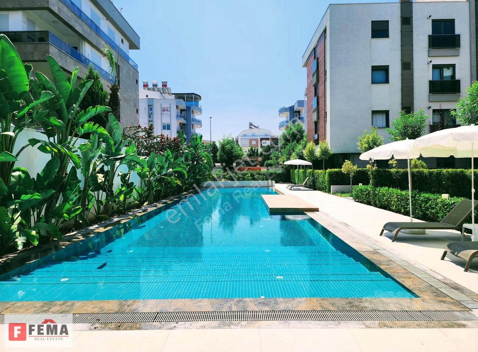 Uncalıda Modern Sitede Kiralık Lüks 2+1 - Ayrı Mutfak - Görsel 6