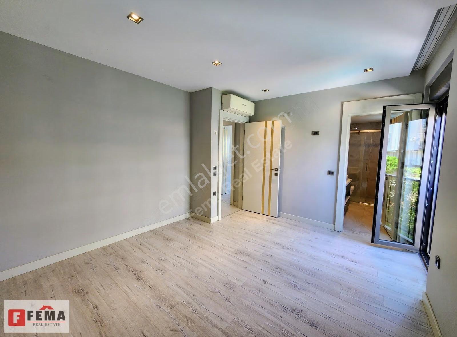 Uncalıda Modern Sitede Kiralık Lüks 2+1 - Ayrı Mutfak - Görsel 15