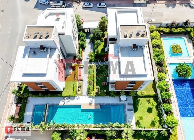 Uncalıda Modern Sitede Kiralık Lüks 2+1 - Ayrı Mutfak - Görsel 22