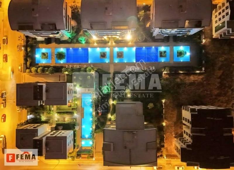 Uncalıda Modern Sitede Kiralık Lüks 2+1 - Ayrı Mutfak - Görsel 28