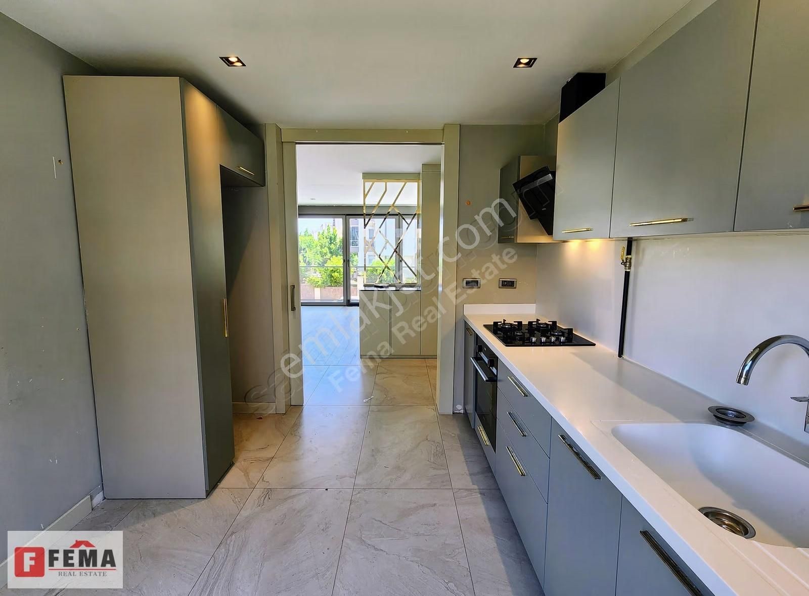 Uncalıda Modern Sitede Kiralık Lüks 2+1 - Ayrı Mutfak - Görsel 4