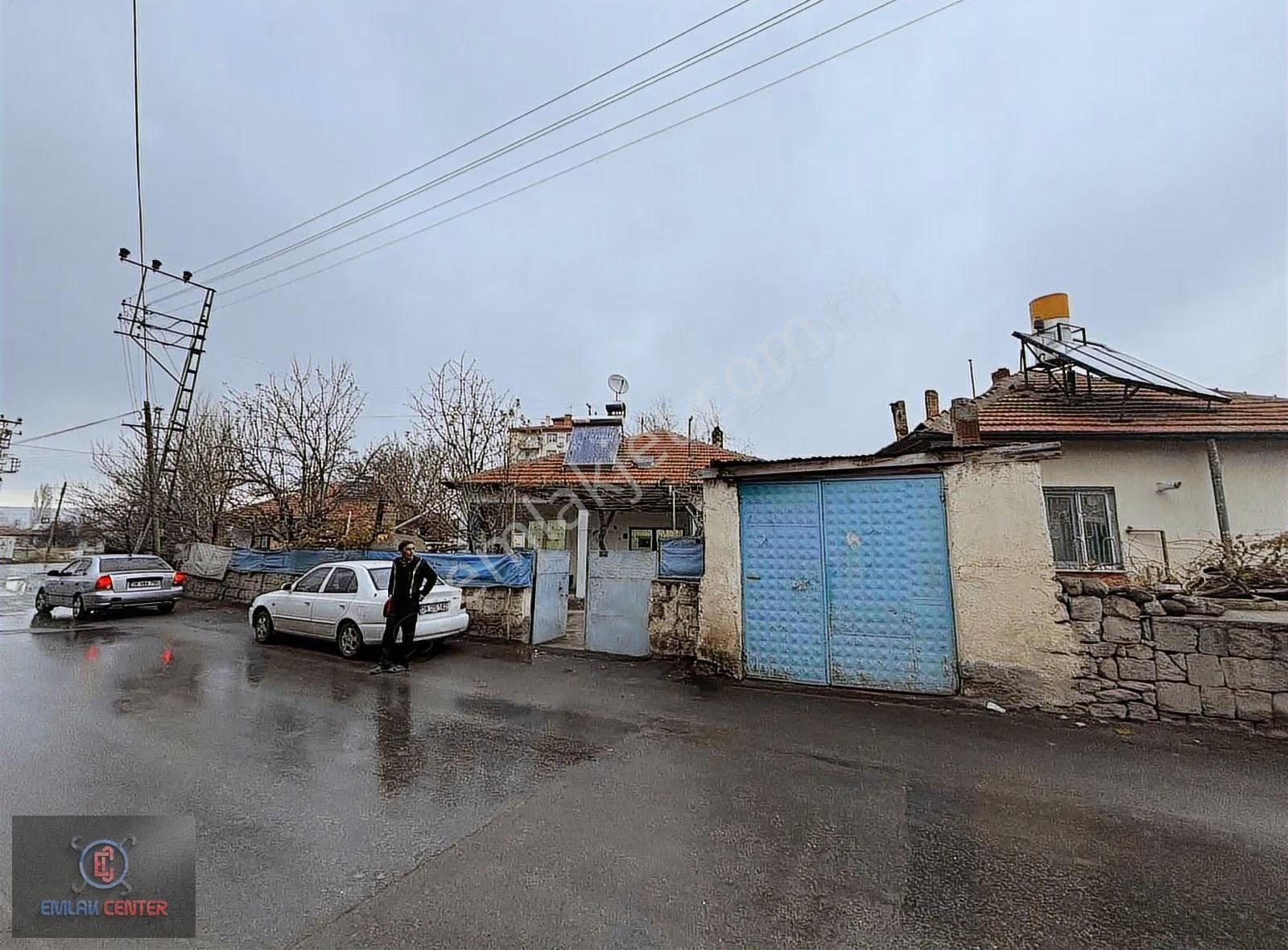 Mithatpaşa Mahallesi'nde Tek Tapulu Müstakil Ev - Görsel 9