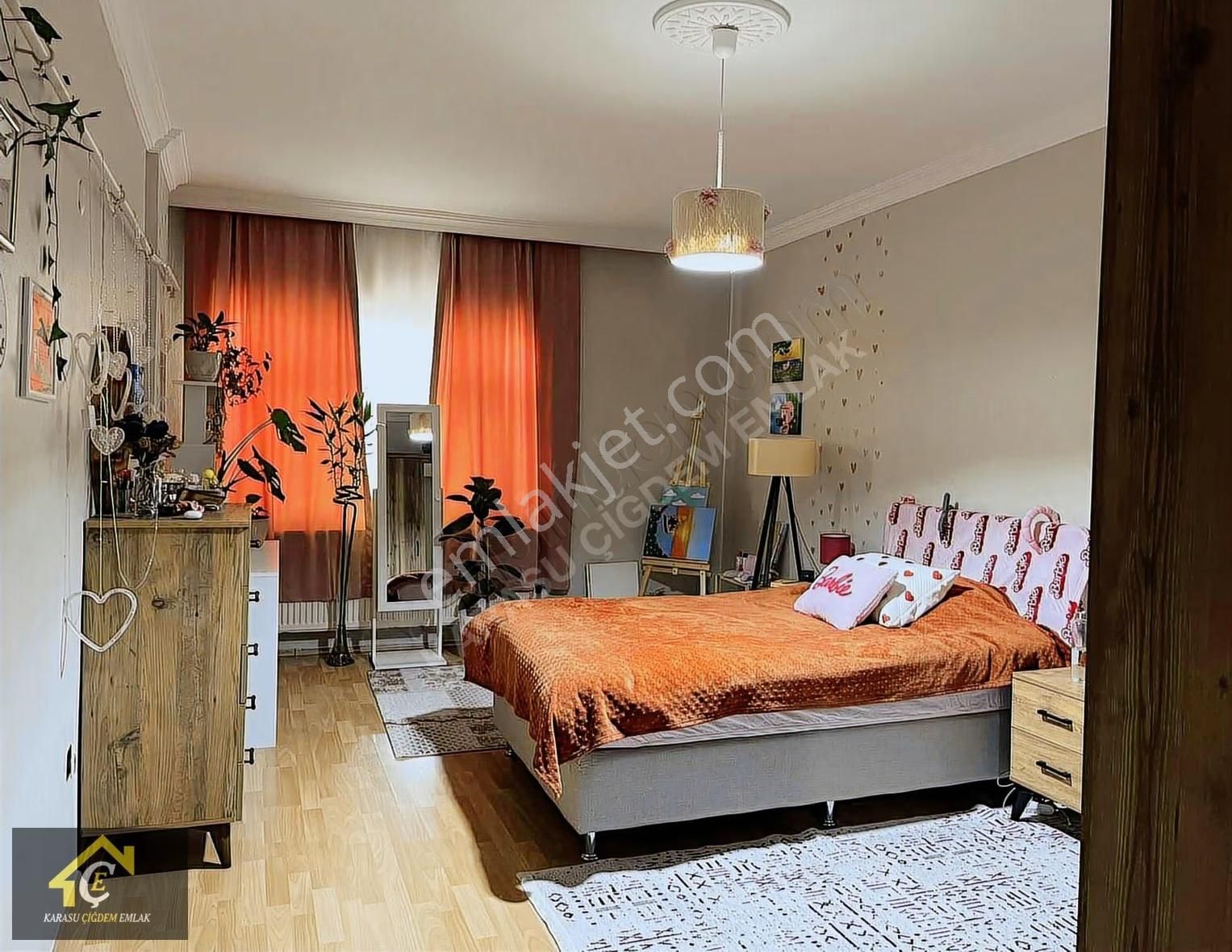 Karasu Çiğdem Emlak İle Çarşı Merkezde Satılık Daire - Görsel 21