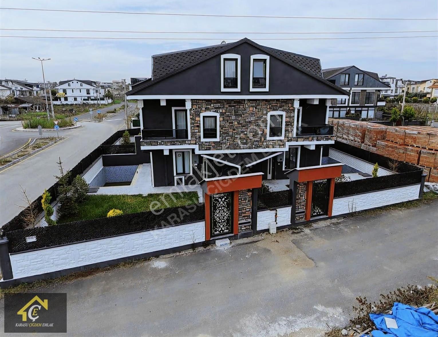 Kocaali De 3+1 Deniz Manzaralı Ve Havuzlu Villa - Görsel 15