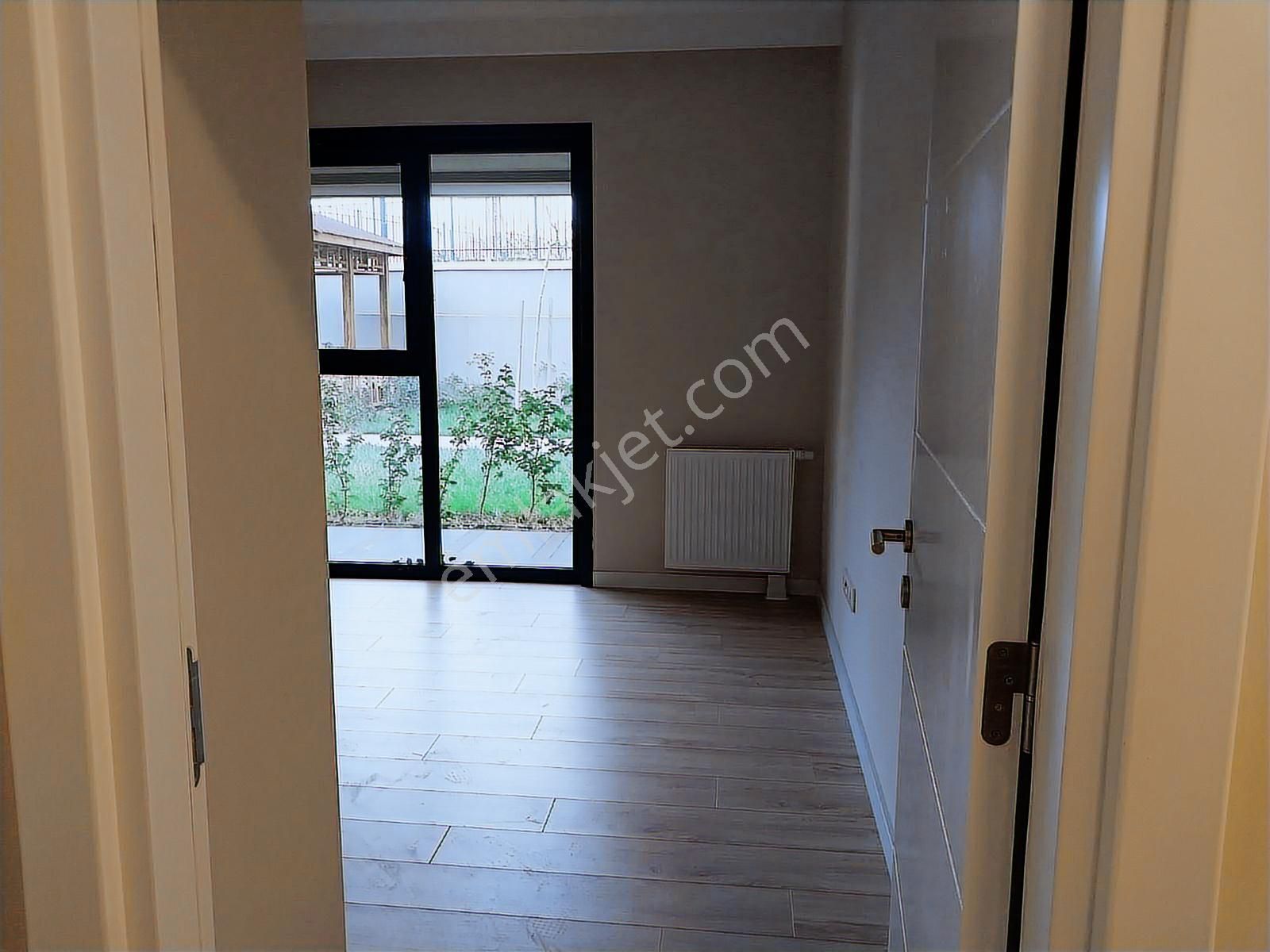 Camlica Tokide Acil Satilik 3+1 Bahçe Kati 132 M2 Daire - Görsel 15