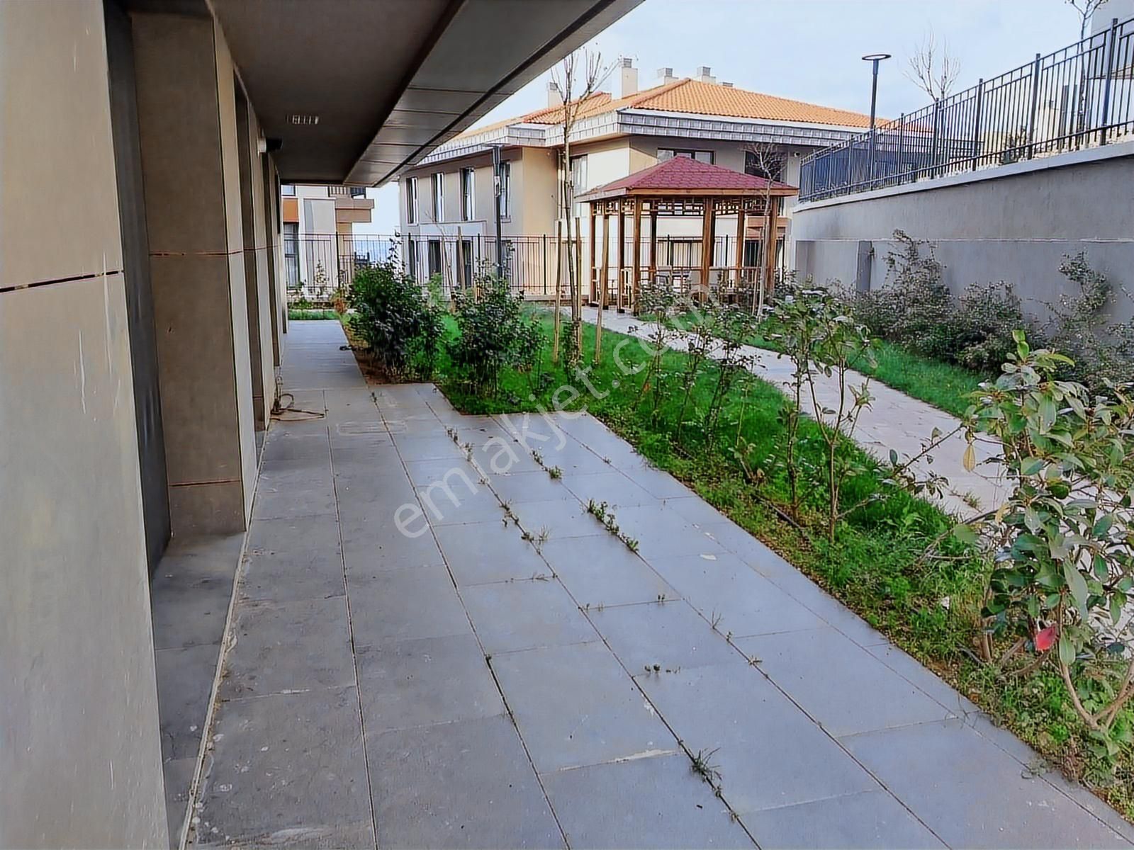 Camlica Tokide Acil Satilik 3+1 Bahçe Kati 132 M2 Daire - Görsel 30