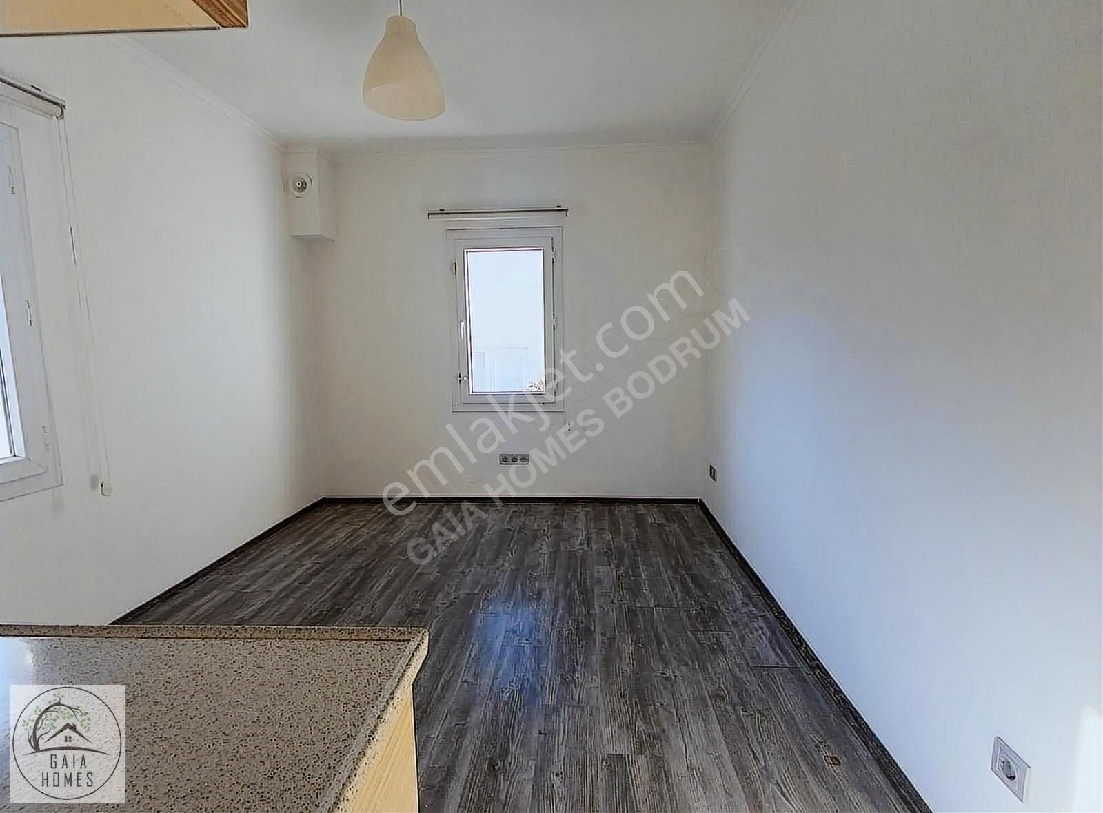 Kiralık Ortakent Merkezi Konumlu Cadde Üstü 2+1 Ofis İşyeri - Görsel 3