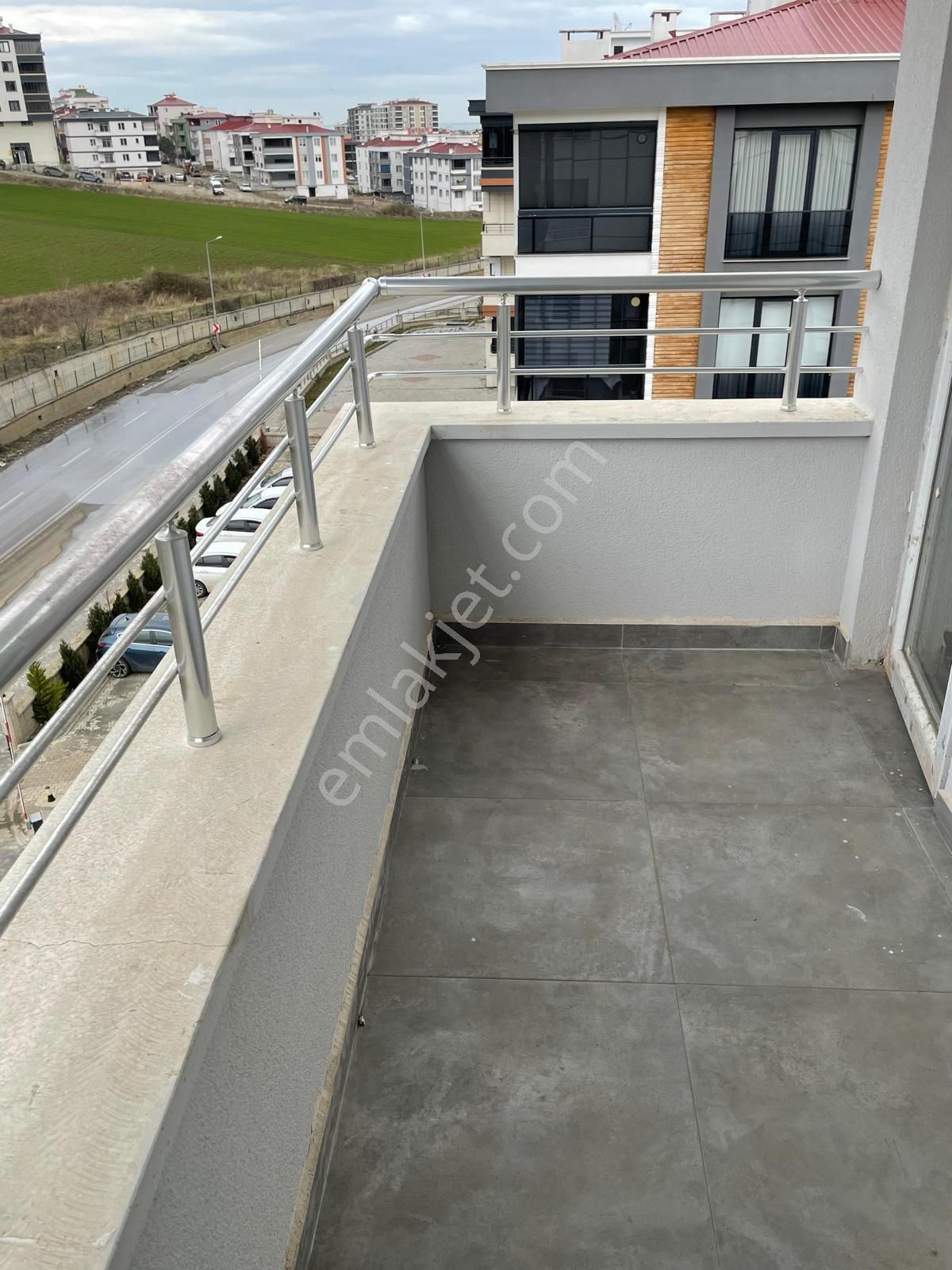 Ömürevleri Eski Fırın Üstü Satılık 1+1 Daire - Görsel 12