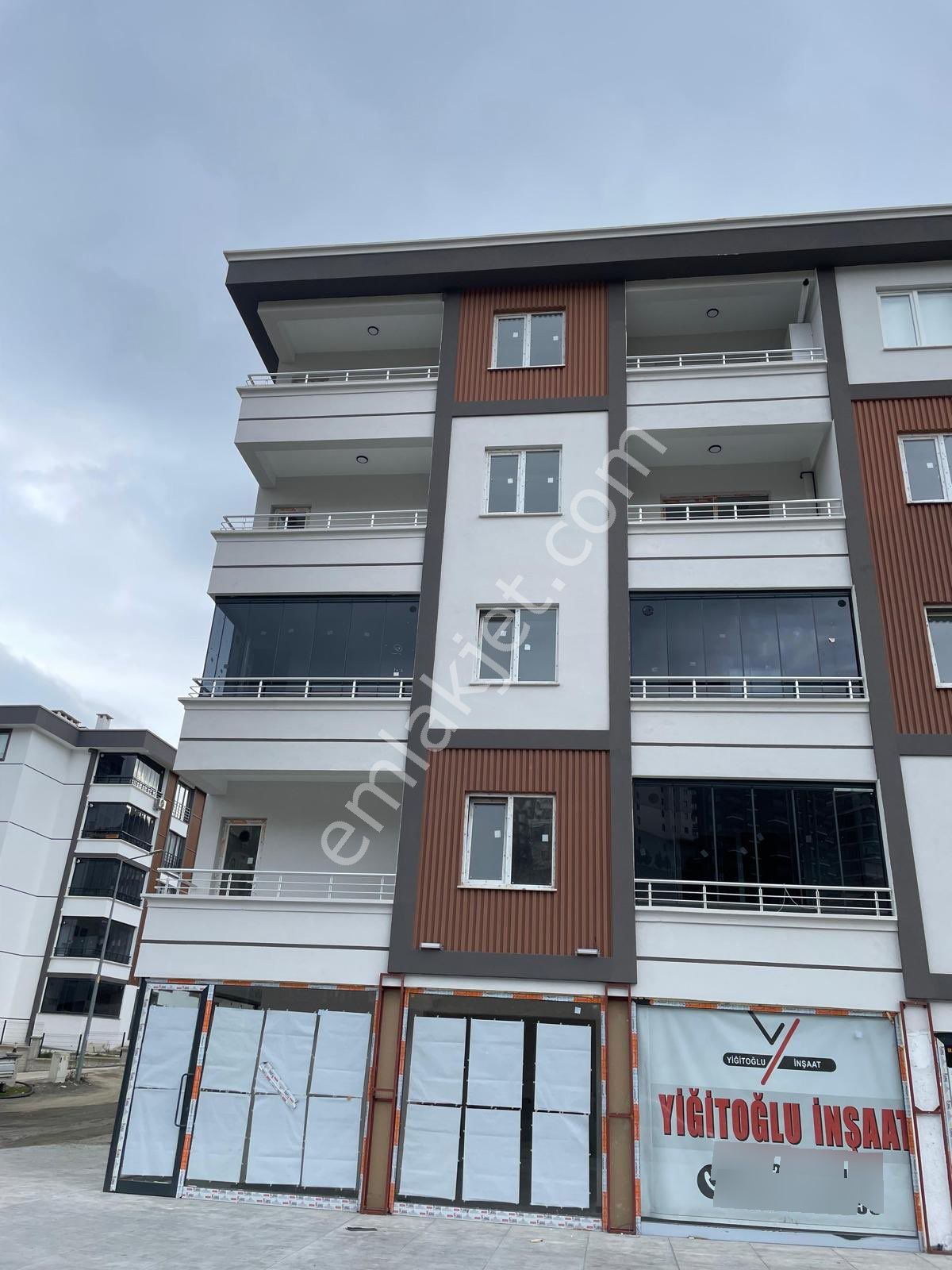 Ömürevleri Eski Fırın Üstü Satılık 1+1 Daire