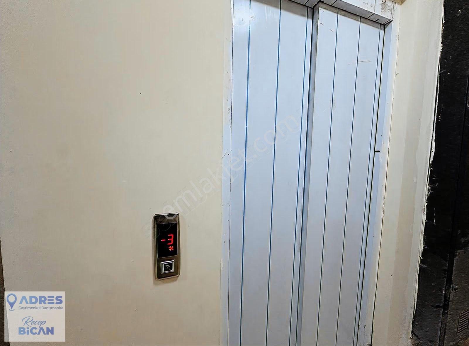 Nurtepe Butik Sitede Satılık 3+1 130 M2 Otoparklı Dubleks Daire - Görsel 12