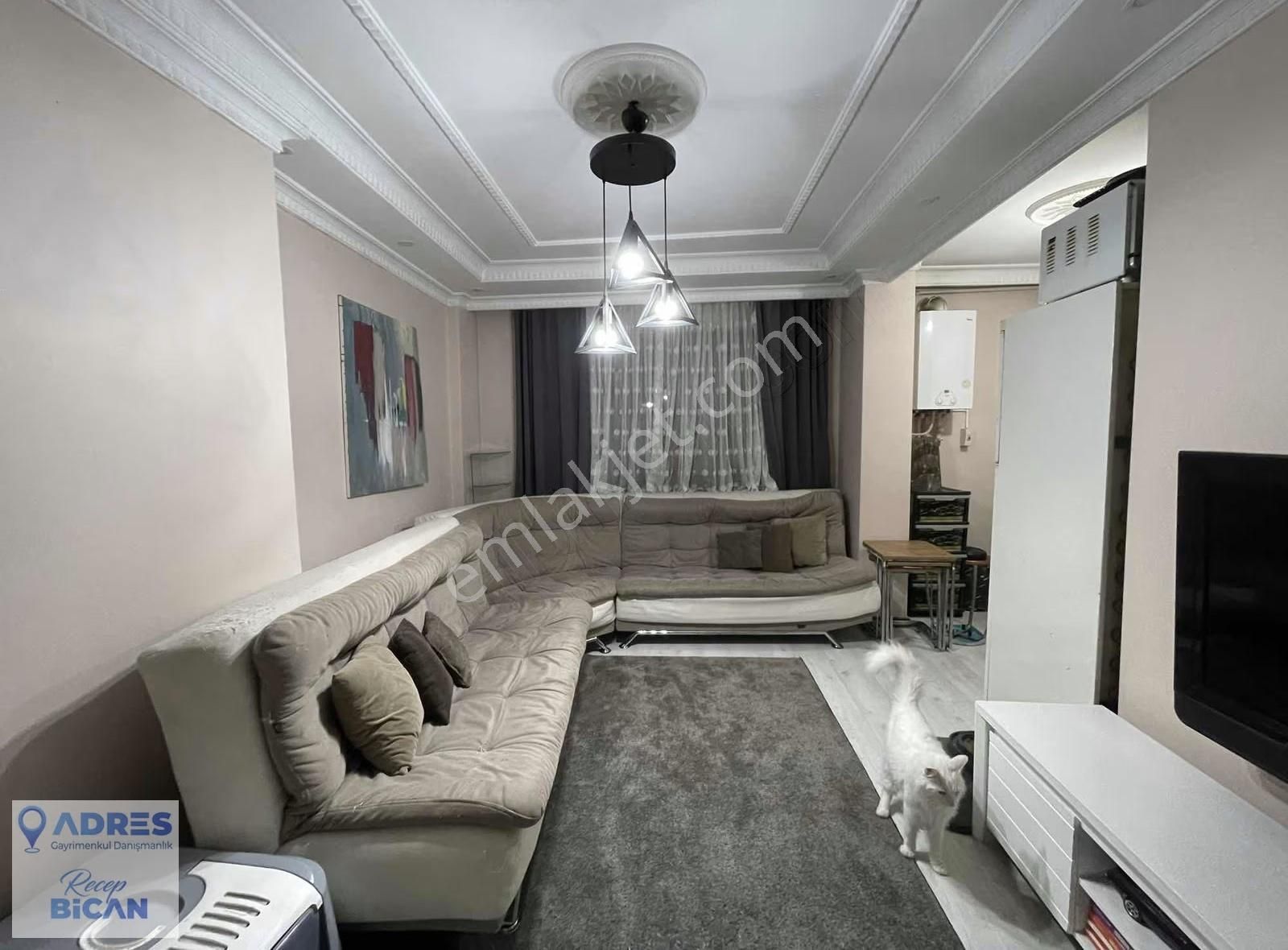 Kağıthane Talatpaşa Cadde Üzeri 1+1 Kiralık Daire