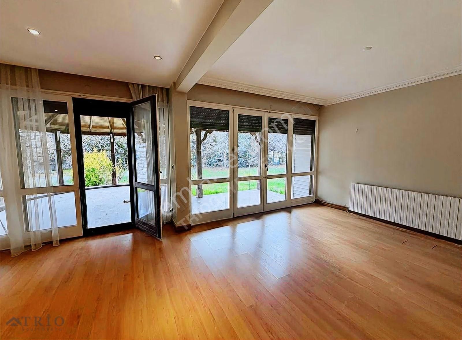 Bahçeşehir Şelale Villalarında Cadde Üstü Kiralık Triplex Villa - Görsel 33