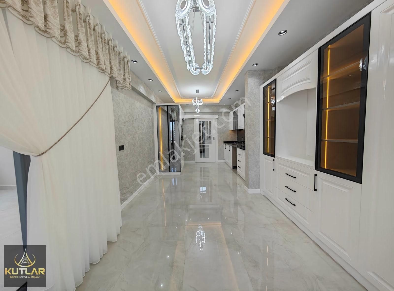 Bahse Varız Bu Eve Bayılacaksınız..kutlar'dan*2.5+1*full Daire.!