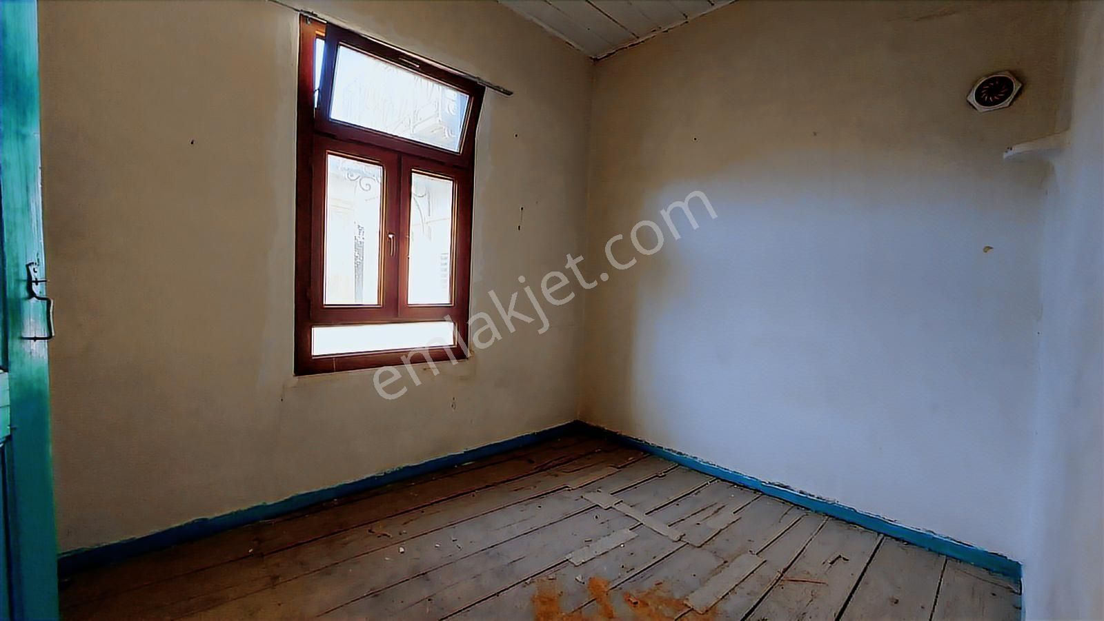 Ayvalık Merkez,de Yatırıma Uygun 3 Katlı Tarihi Kargir Ev - Görsel 21