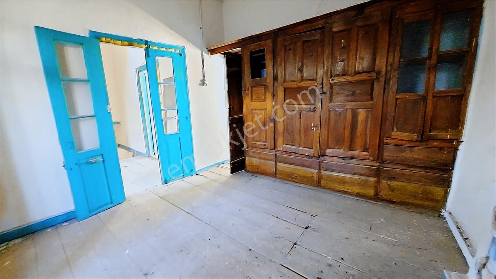 Ayvalık Merkez,de Yatırıma Uygun 3 Katlı Tarihi Kargir Ev - Görsel 28