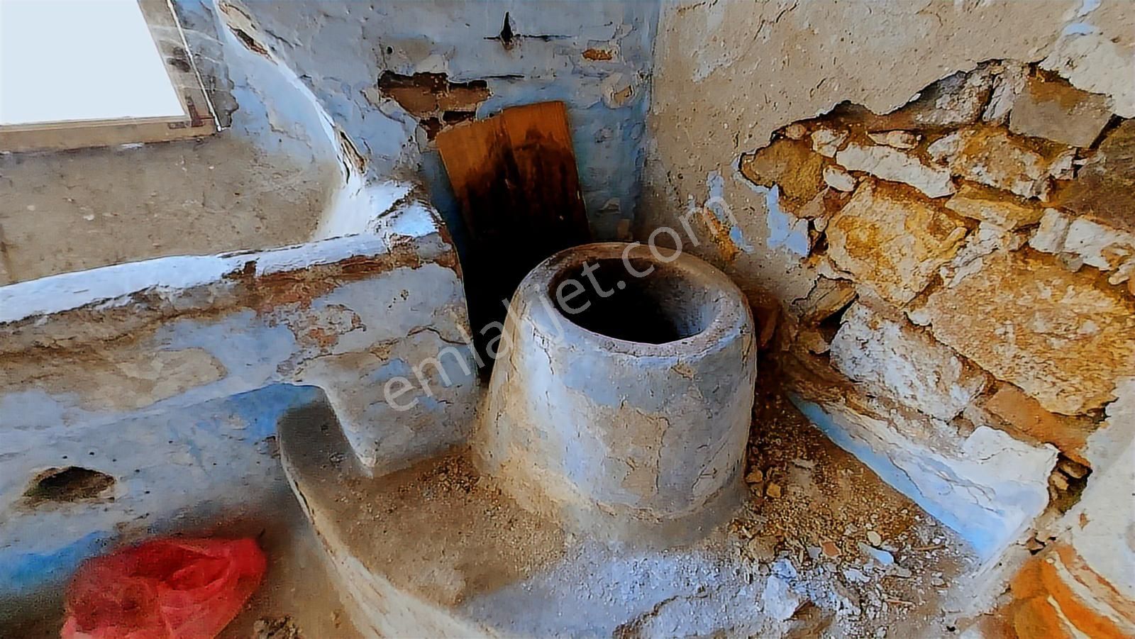 Ayvalık Merkez,de Yatırıma Uygun 3 Katlı Tarihi Kargir Ev - Görsel 10